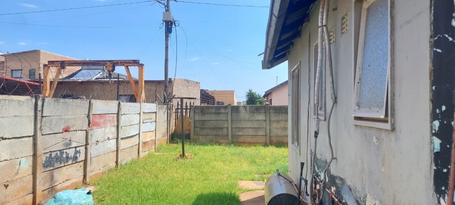 3 Bedroom Property for Sale in Lenasia Ext 13 Gauteng