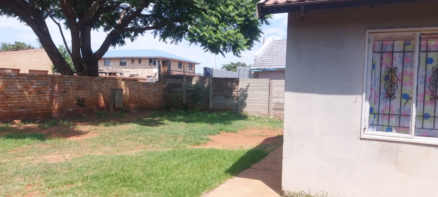 3 Bedroom Property for Sale in Lenasia Ext 13 Gauteng