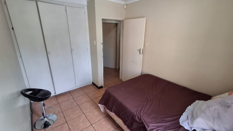 3 Bedroom Property for Sale in Die Hoewes Gauteng