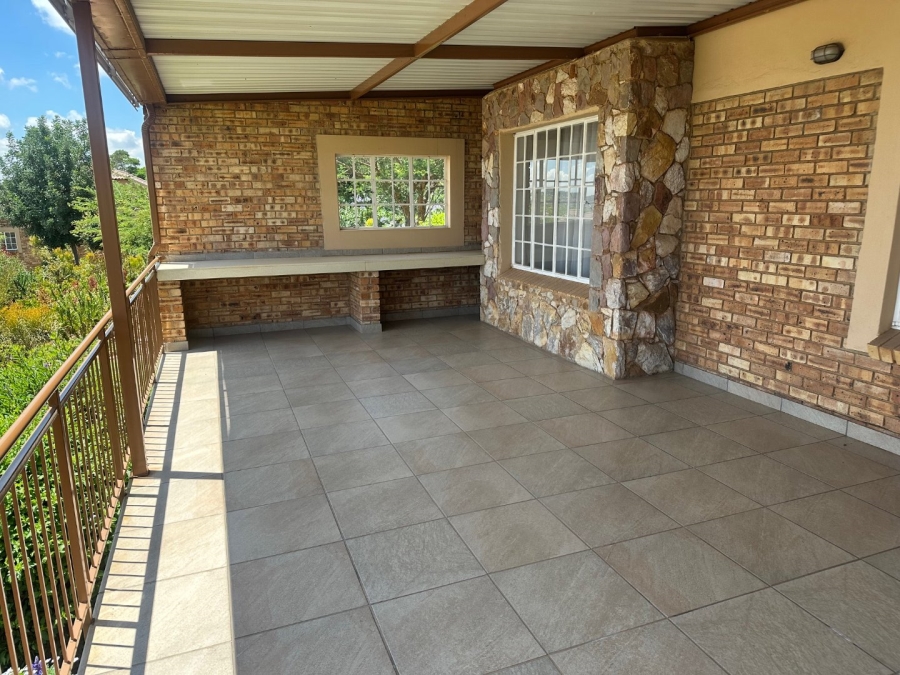 3 Bedroom Property for Sale in Amorosa Gauteng