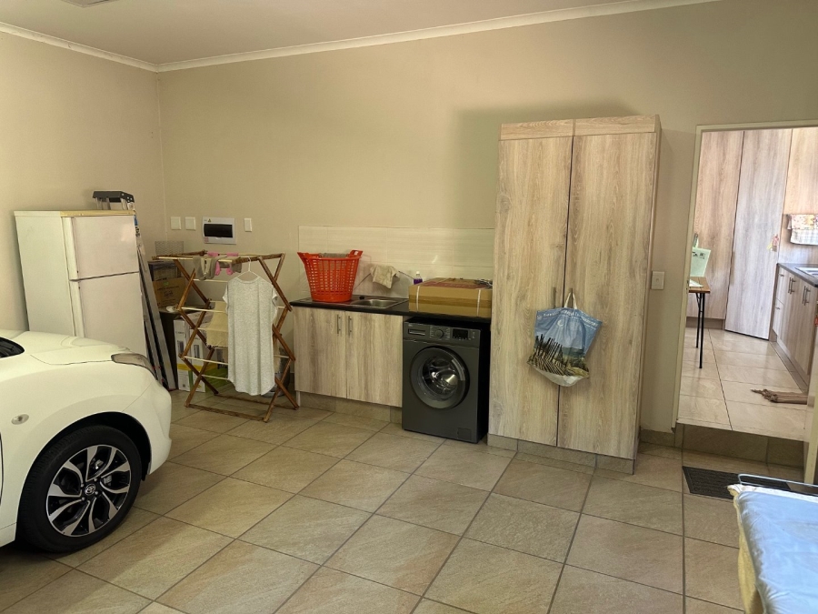 3 Bedroom Property for Sale in Amorosa Gauteng