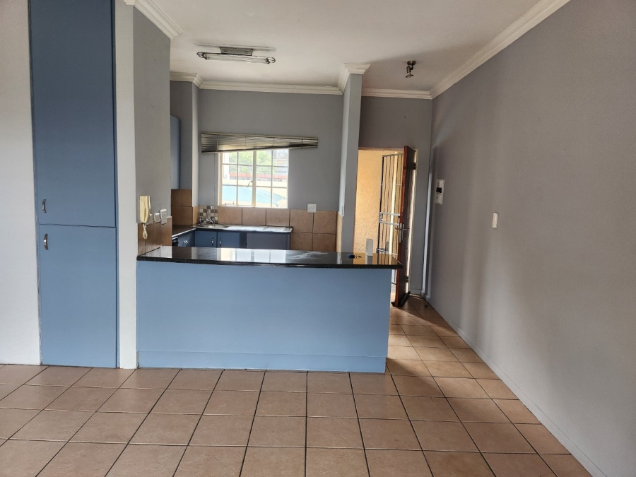 To Let 2 Bedroom Property for Rent in Ferndale Gauteng