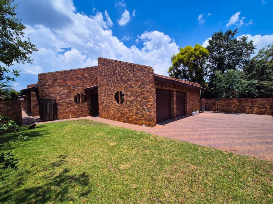 4 Bedroom Property for Sale in Vanderbijlpark SE 4 Gauteng