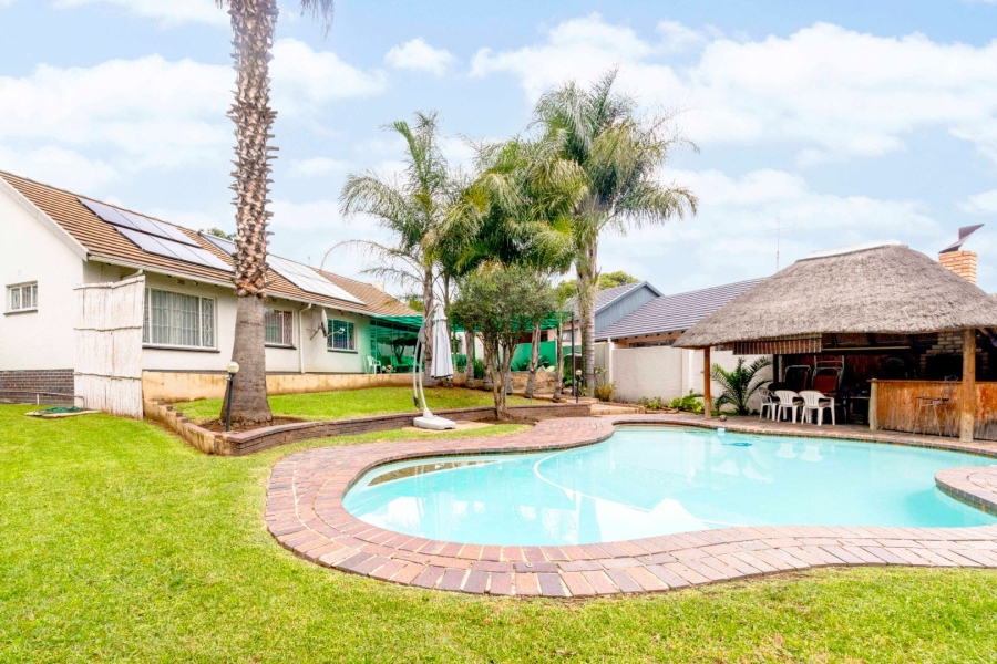 4 Bedroom Property for Sale in Malanshof Gauteng