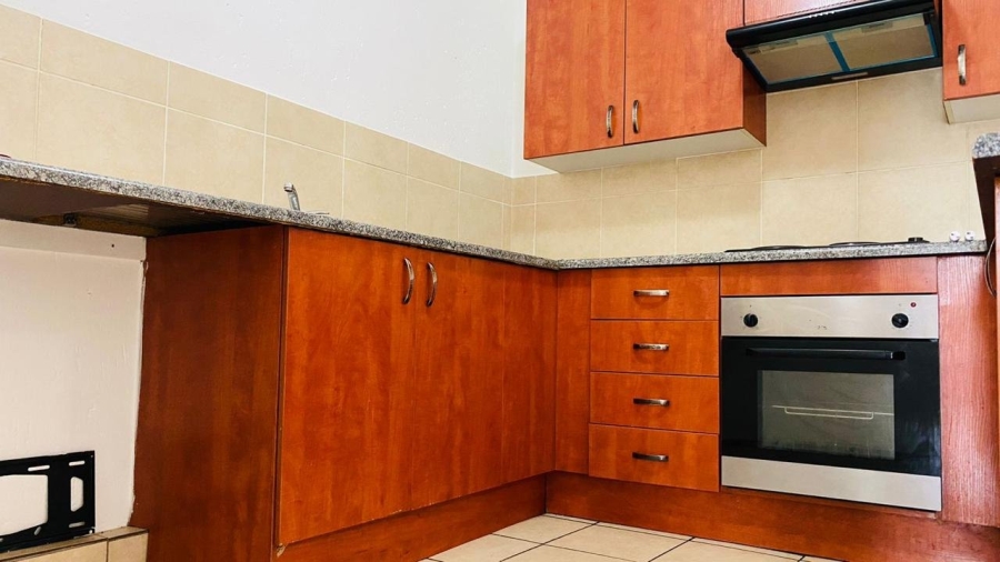 2 Bedroom Property for Sale in Comet Gauteng