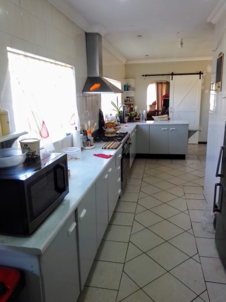 4 Bedroom Property for Sale in Bonaero Park Gauteng