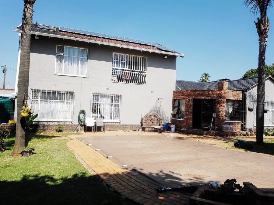 4 Bedroom Property for Sale in Bonaero Park Gauteng