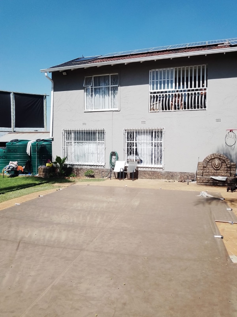 4 Bedroom Property for Sale in Bonaero Park Gauteng