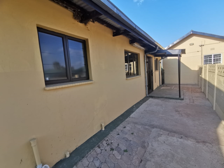 To Let 1 Bedroom Property for Rent in Delarey Gauteng