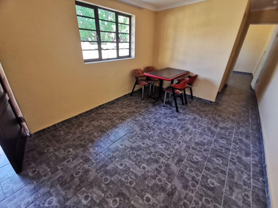 To Let 1 Bedroom Property for Rent in Delarey Gauteng