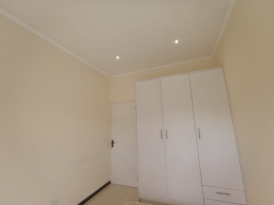 5 Bedroom Property for Sale in Amberfield Gauteng