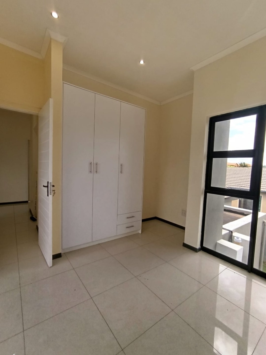 5 Bedroom Property for Sale in Amberfield Gauteng