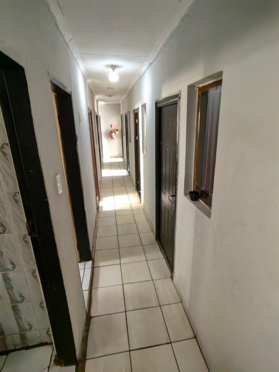 11 Bedroom Property for Sale in Jan Hofmeyer Gauteng