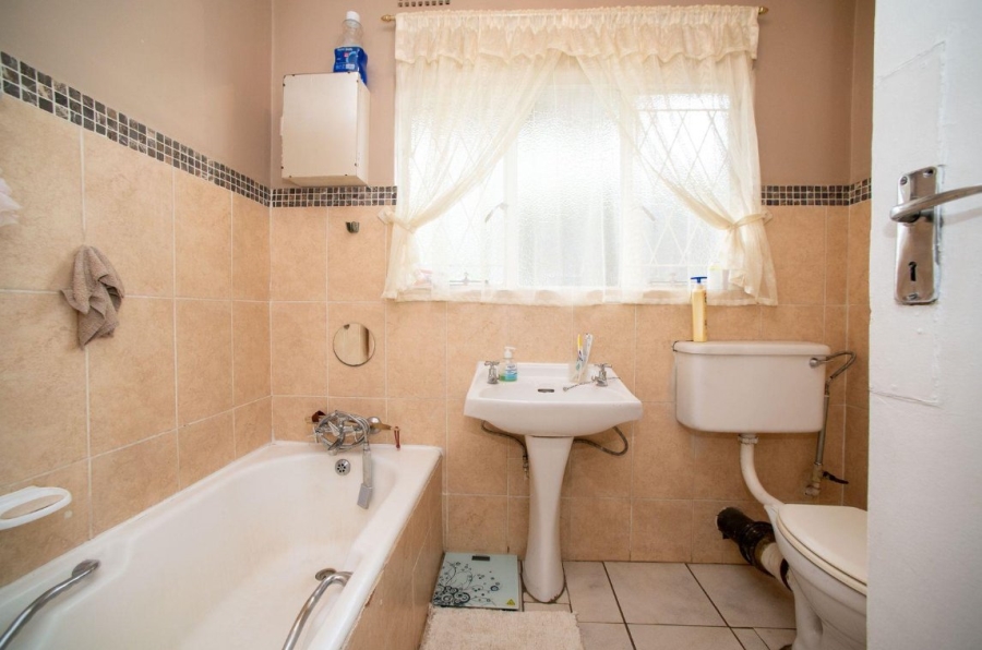 3 Bedroom Property for Sale in Marlands Gauteng