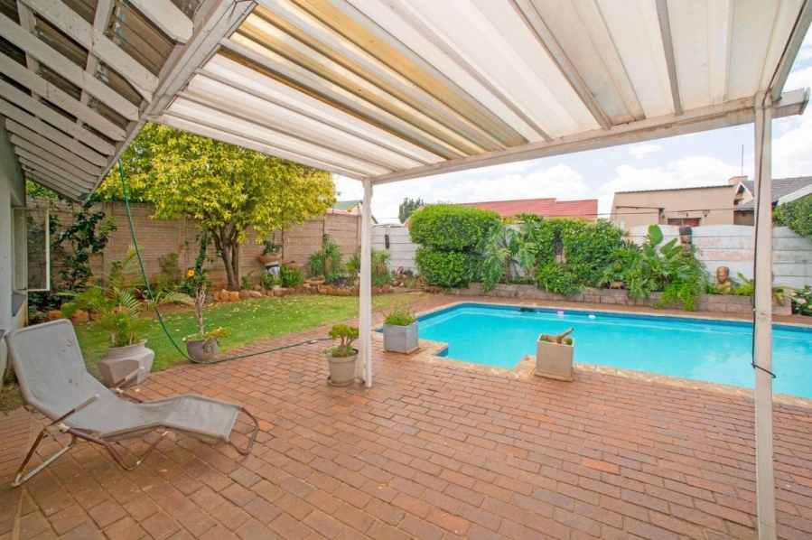 3 Bedroom Property for Sale in Marlands Gauteng