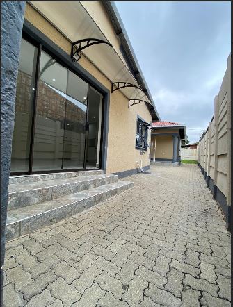 To Let 3 Bedroom Property for Rent in De Klerkshof Gauteng