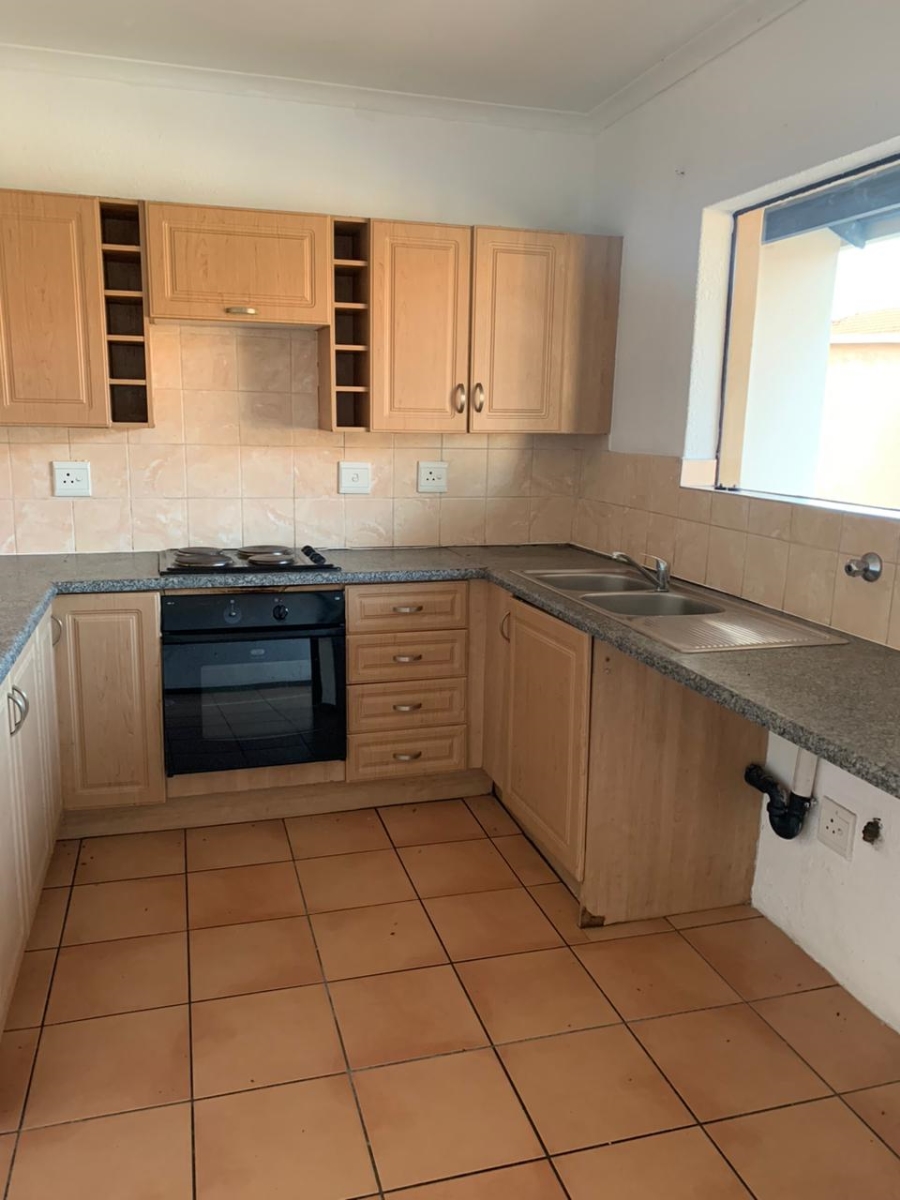 3 Bedroom Property for Sale in Halfway Gardens Gauteng