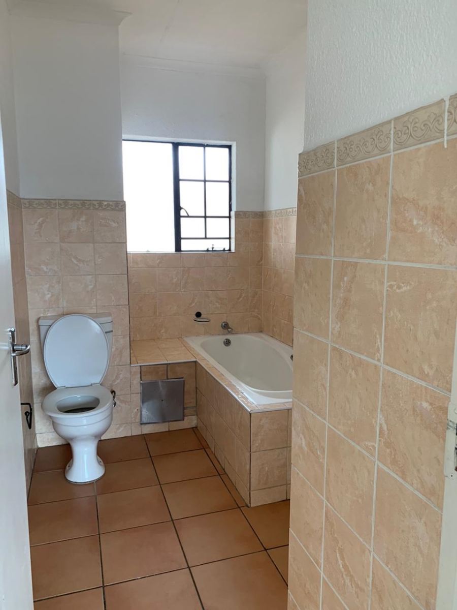 3 Bedroom Property for Sale in Halfway Gardens Gauteng