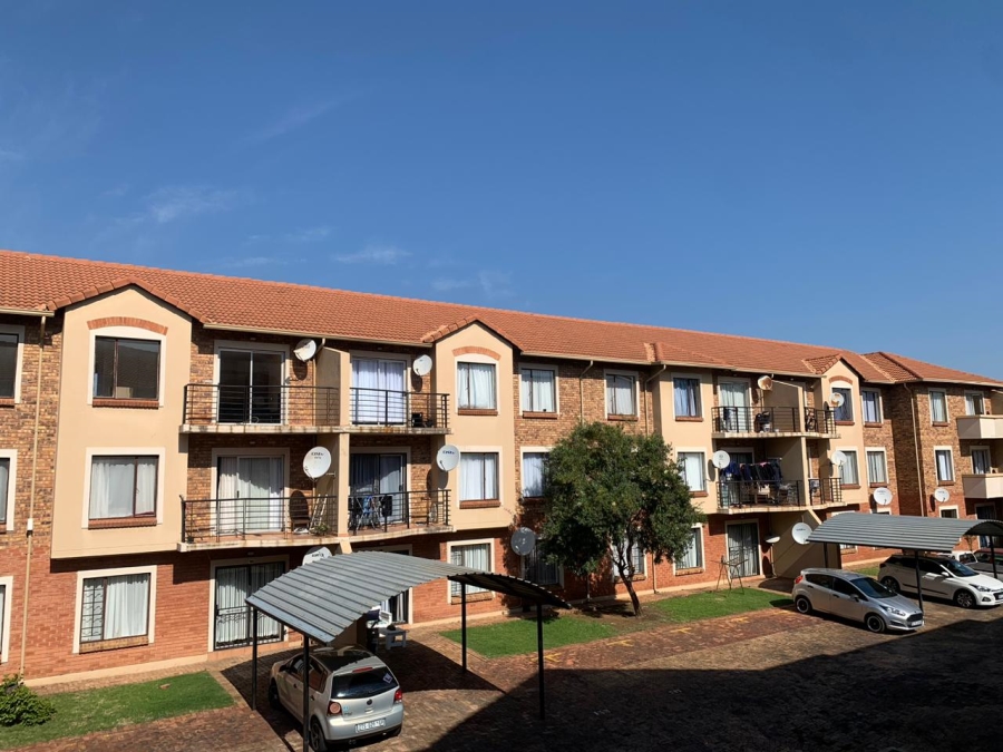 3 Bedroom Property for Sale in Halfway Gardens Gauteng