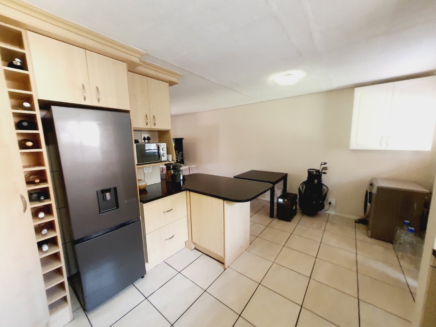 2 Bedroom Property for Sale in Moreleta Park Gauteng