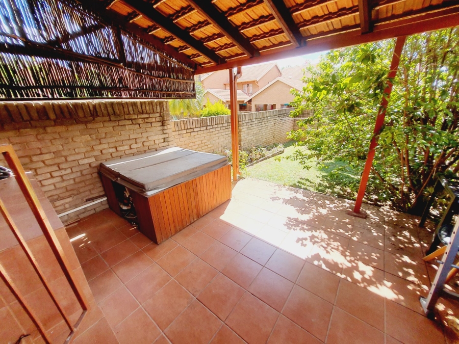 2 Bedroom Property for Sale in Moreleta Park Gauteng