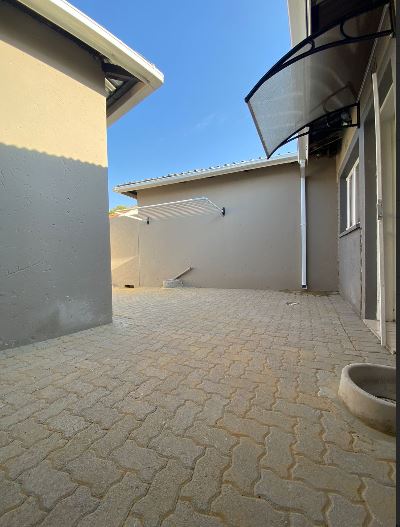 To Let 4 Bedroom Property for Rent in De Klerkshof Gauteng