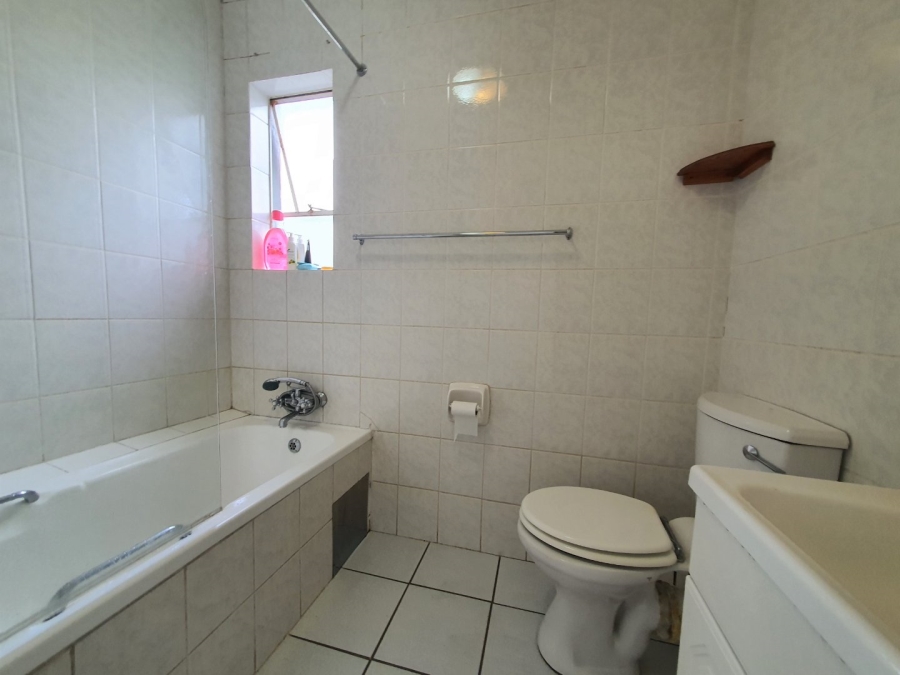 2 Bedroom Property for Sale in Noordhang Gauteng