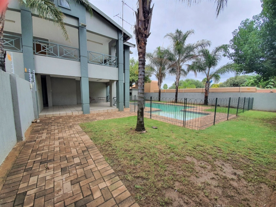 2 Bedroom Property for Sale in Noordhang Gauteng