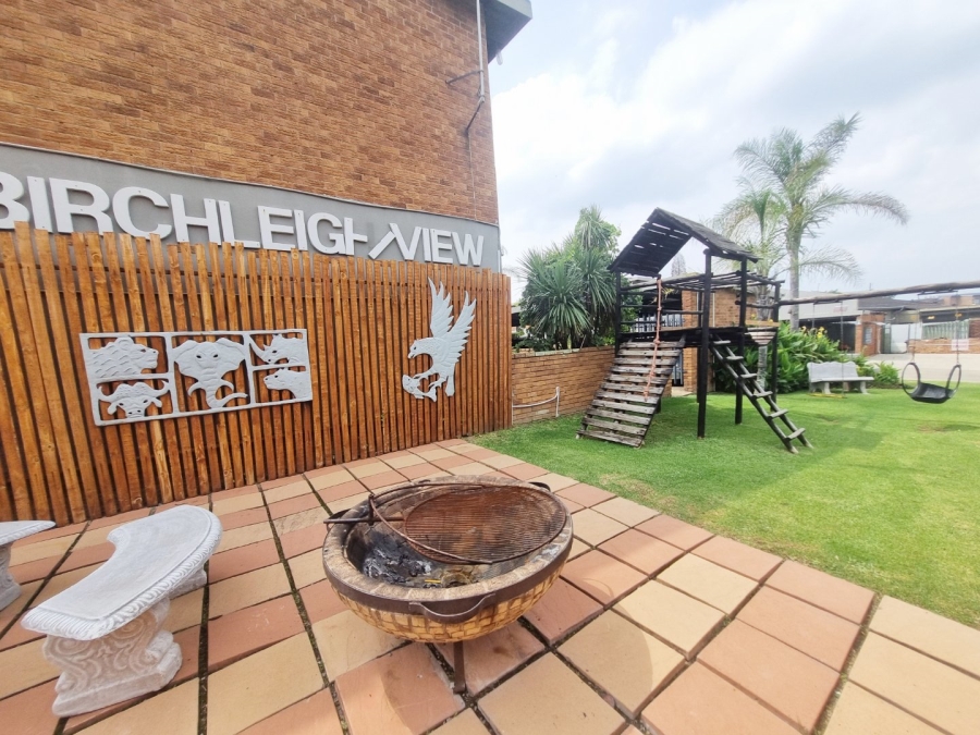 To Let 2 Bedroom Property for Rent in Birchleigh Gauteng