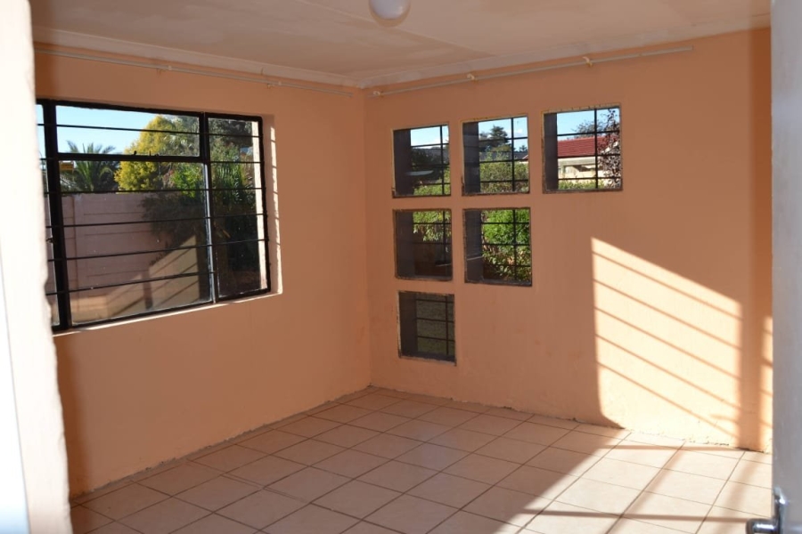 To Let 3 Bedroom Property for Rent in Mayberry Park Gauteng