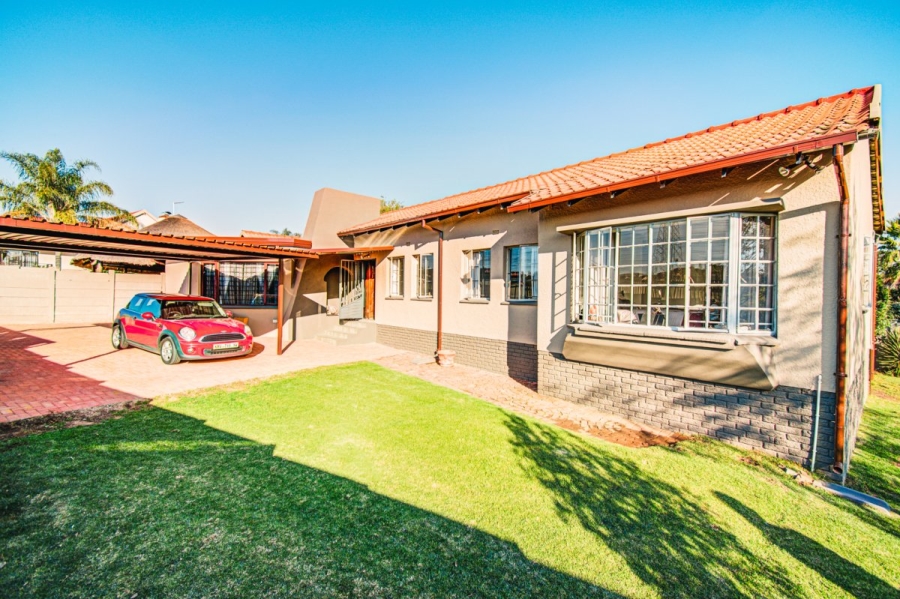 3 Bedroom Property for Sale in Eastleigh Ridge Gauteng