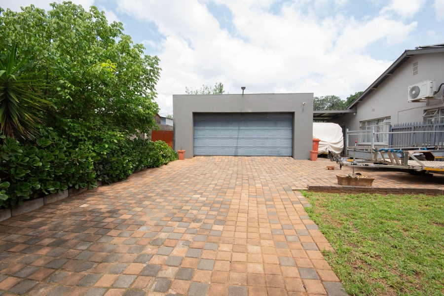 3 Bedroom Property for Sale in Rensburg Gauteng