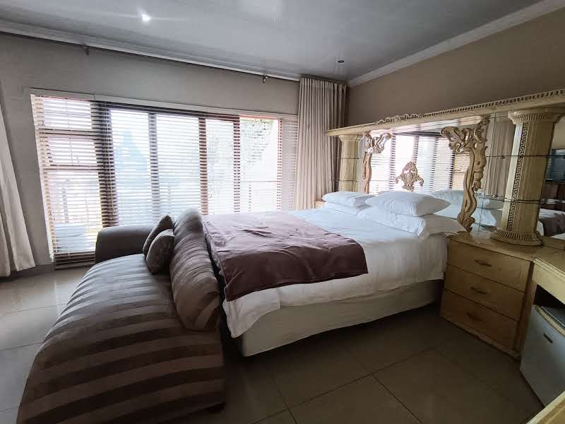 4 Bedroom Property for Sale in Eldoglen Gauteng