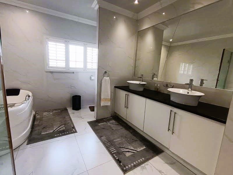 4 Bedroom Property for Sale in Eldoglen Gauteng