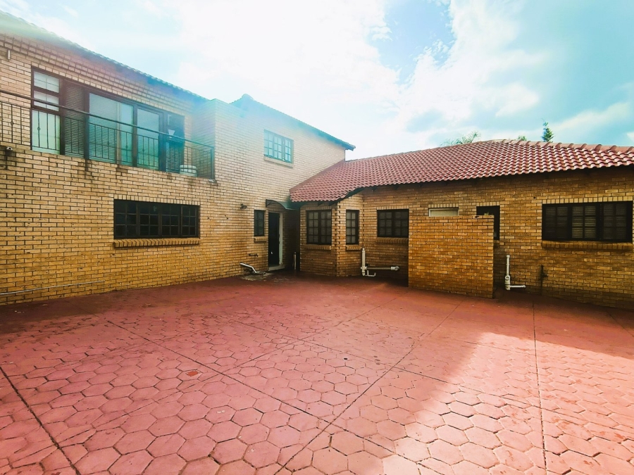 4 Bedroom Property for Sale in Eldoglen Gauteng