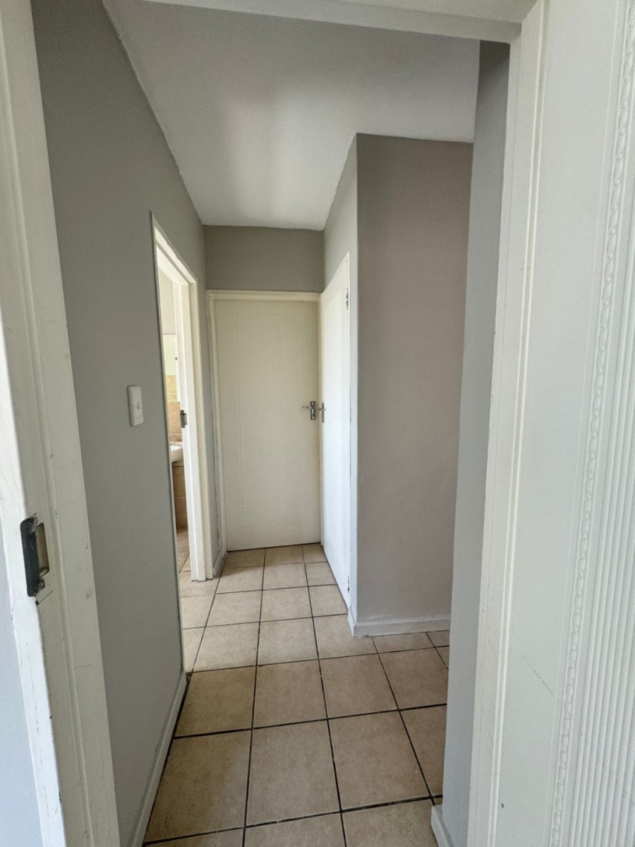 2 Bedroom Property for Sale in Noordwyk Gauteng