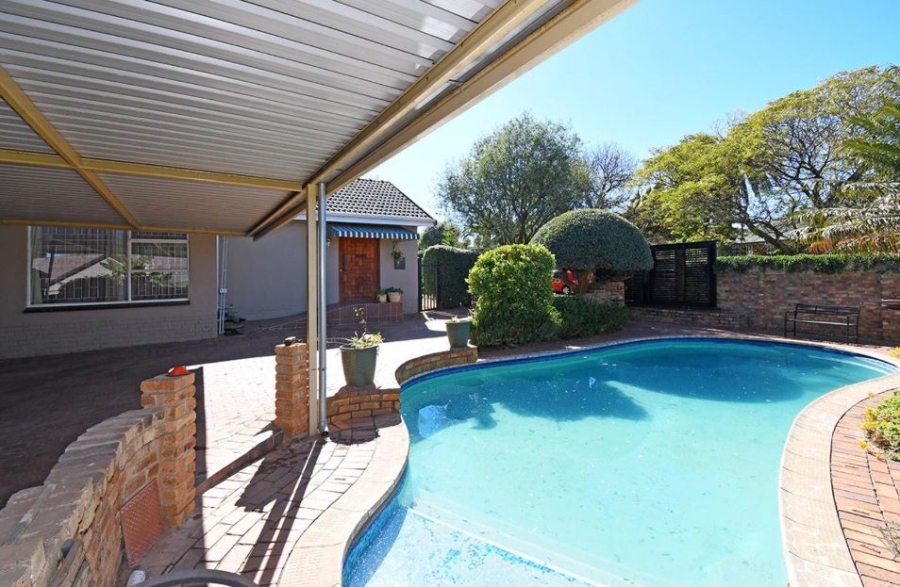 3 Bedroom Property for Sale in Edenvale Central Gauteng