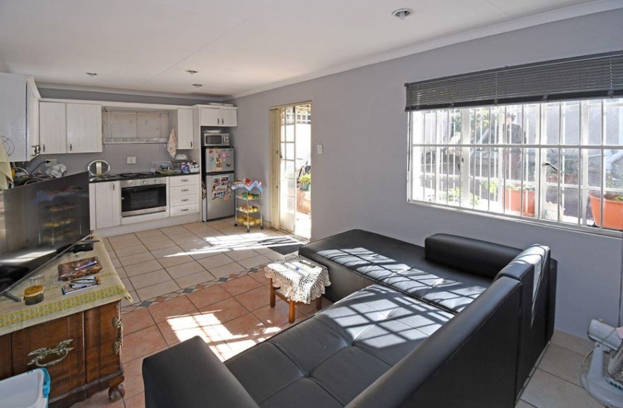 3 Bedroom Property for Sale in Edenvale Central Gauteng