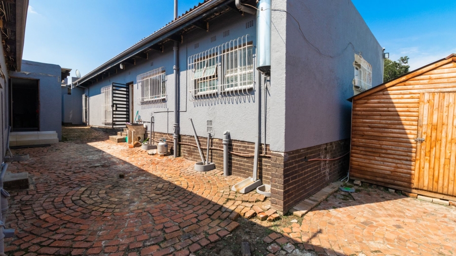 3 Bedroom Property for Sale in Birchleigh Gauteng