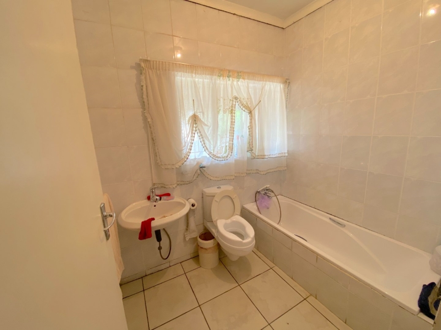 3 Bedroom Property for Sale in Van Riebeeck Park Gauteng