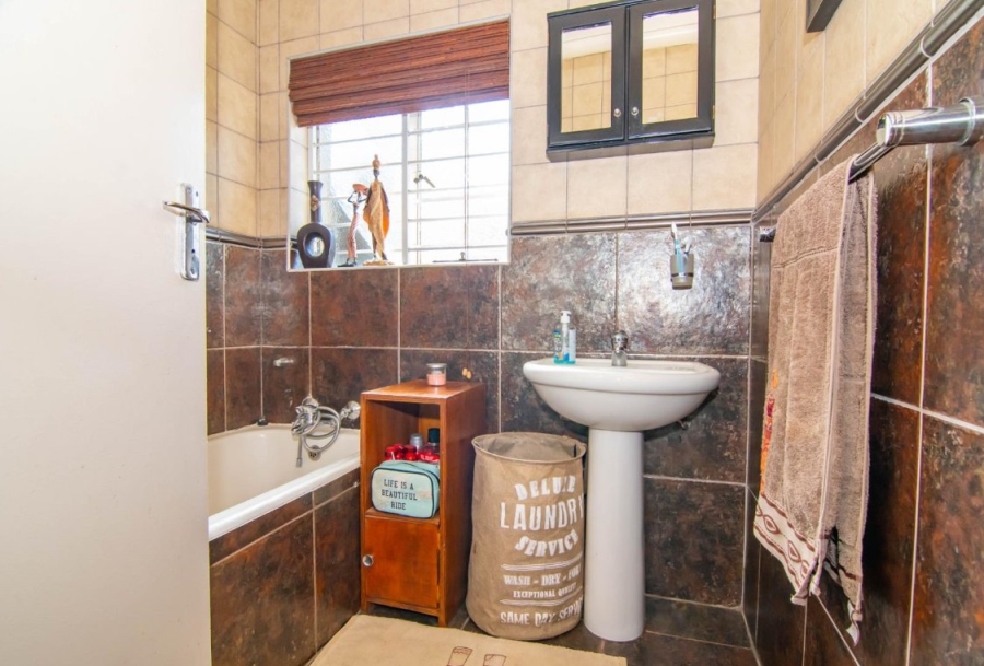 3 Bedroom Property for Sale in Homestead Gauteng