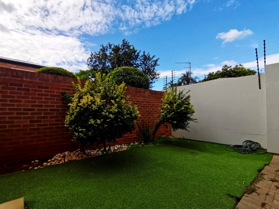 2 Bedroom Property for Sale in Menlo Park Gauteng