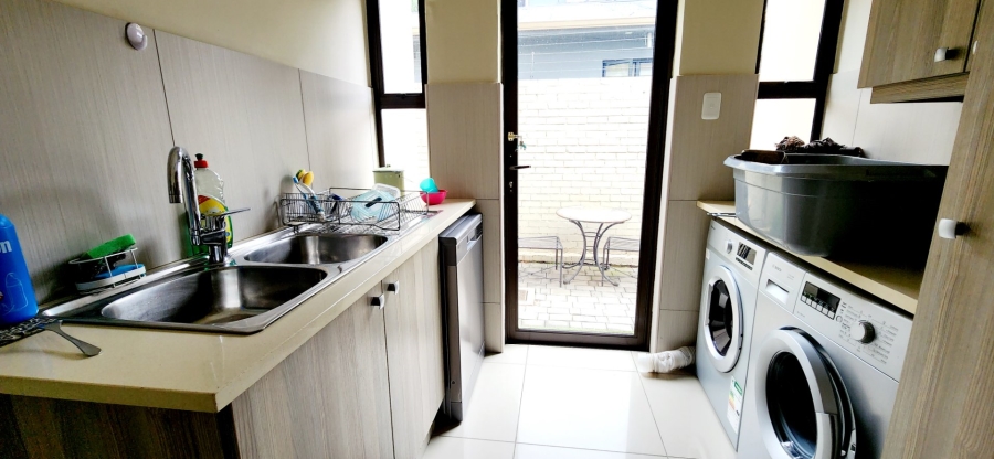 To Let 3 Bedroom Property for Rent in Nieuw Muckleneuk Gauteng