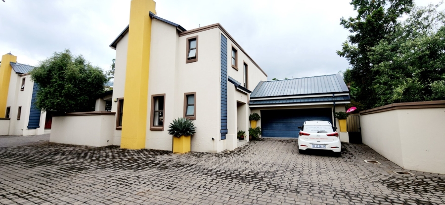 To Let 3 Bedroom Property for Rent in Nieuw Muckleneuk Gauteng