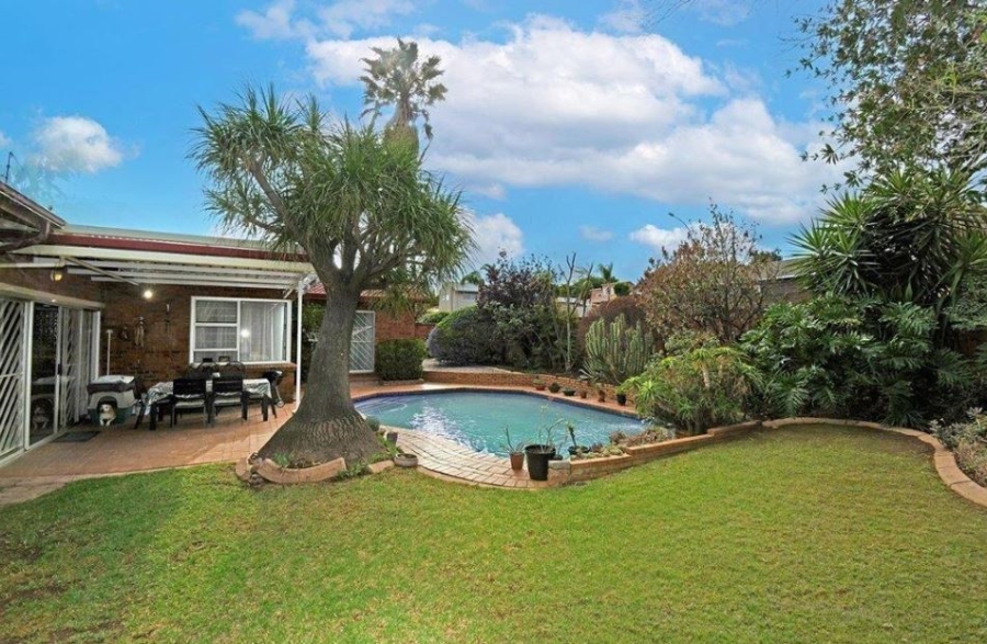 3 Bedroom Property for Sale in Marais Steyn Park Gauteng