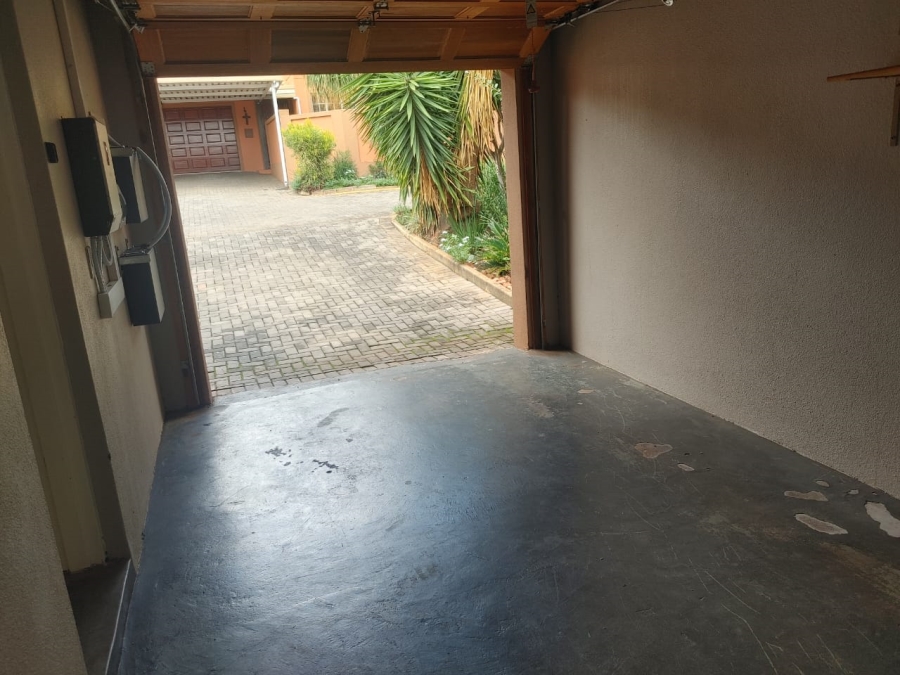 2 Bedroom Property for Sale in Florauna Gauteng