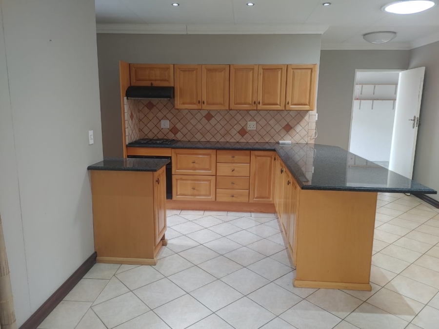 2 Bedroom Property for Sale in Florauna Gauteng