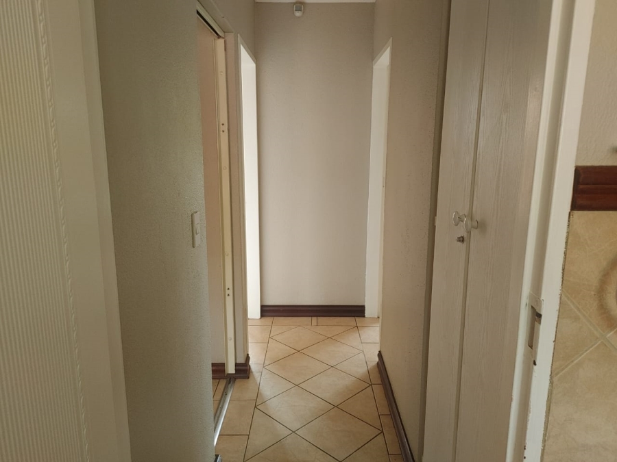 2 Bedroom Property for Sale in Florauna Gauteng