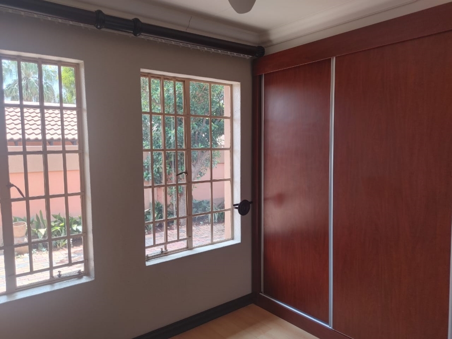 2 Bedroom Property for Sale in Florauna Gauteng