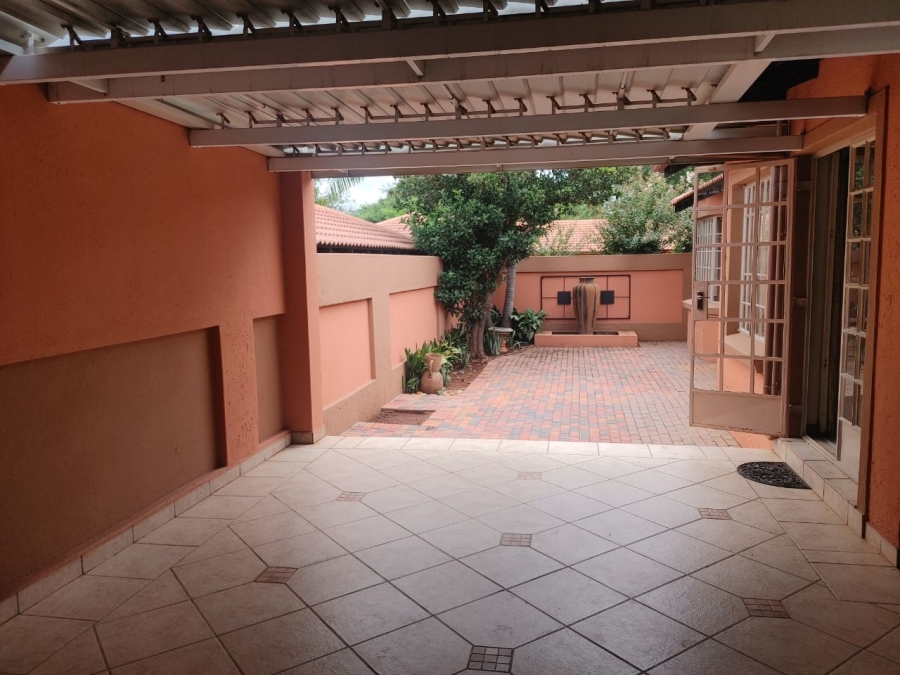 2 Bedroom Property for Sale in Florauna Gauteng